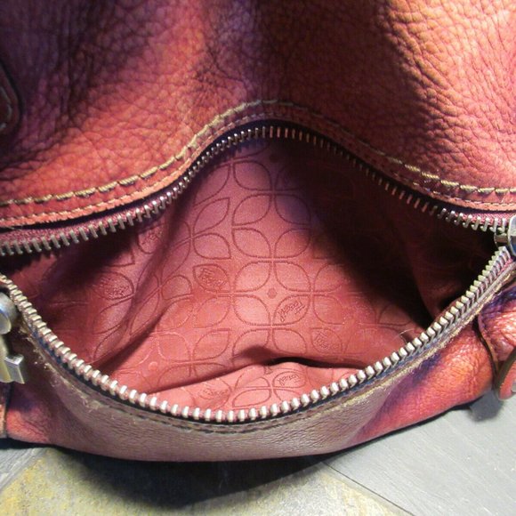 Medium Red Leather Fossil bag. - Picture 4 of 12